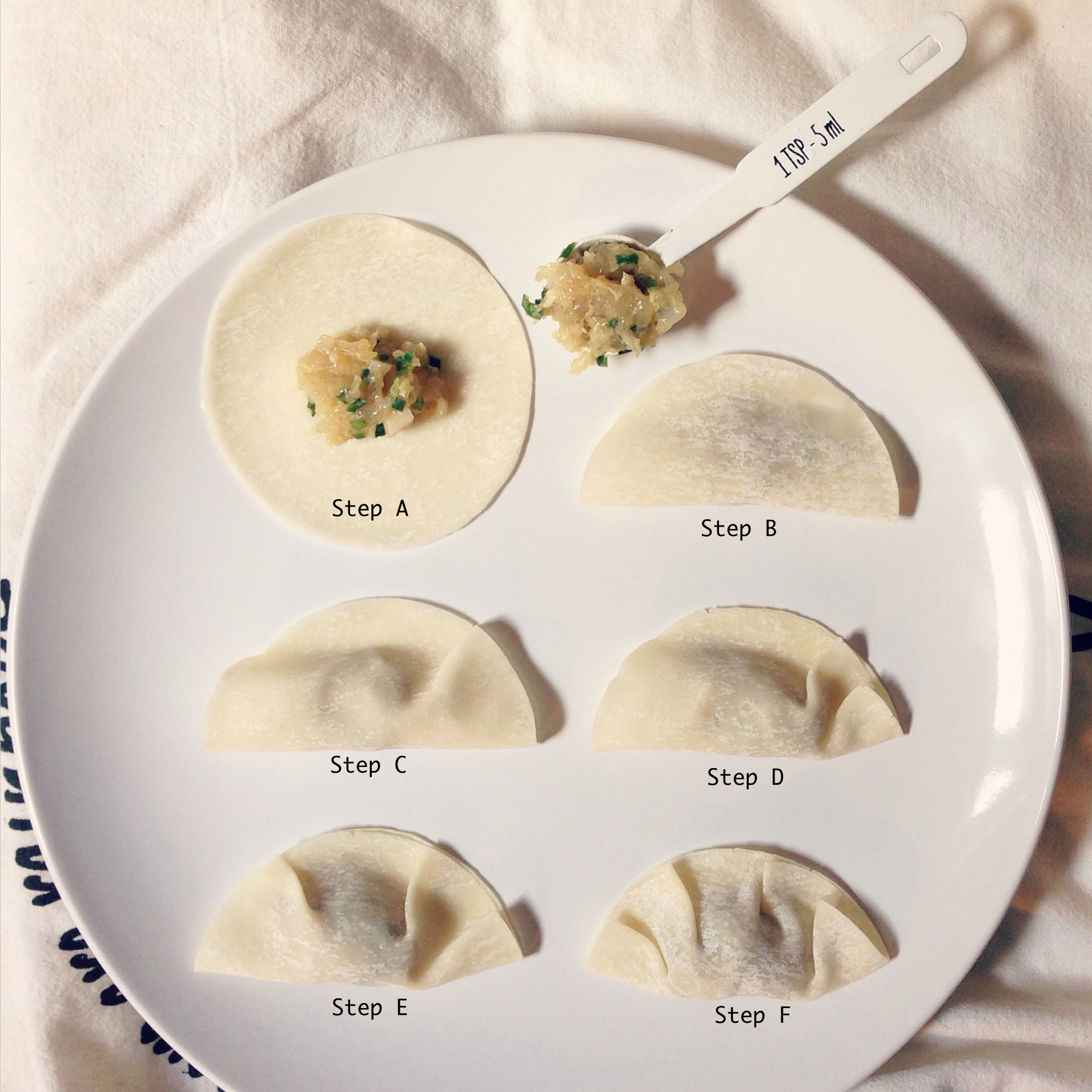 https://feastingin5b.wordpress.com/2015/02/16/shrimp-gyoza/